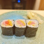 すしのいずみ - トロタク巻き