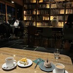 カフェ ビブリオティック ハロー! - 