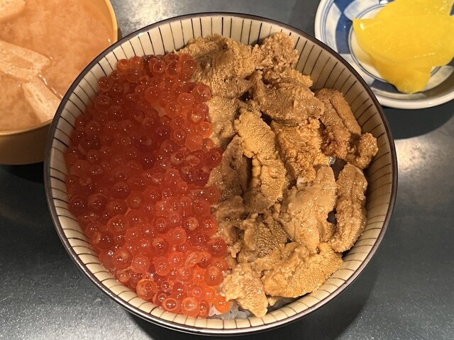 ぺりーのいくら丼 （ぺりーのいくらどん） - 日本橋/海鮮丼 | 食べログ