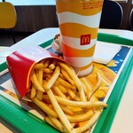 マクドナルド - マックフライポテトL   白ブドウL