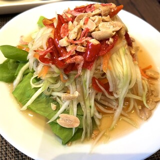 タイ食堂 アロイアロイ_0