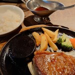 ステーキのあさくま - 料理写真:【豪州産】サーロインステーキ120g 3,003円