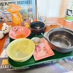 タカマツ ベース カフェ - 美味しく楽しく、完食いたしました♡
※ガンダム以外のキャラとのコラボで申し訳ない……