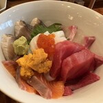 博多炉端 魚男 - 海鮮丼