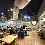 キャトル エピス - 内観 ①