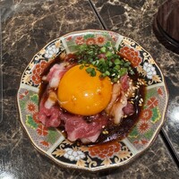 馬刺しと焼き鳥 グルマン三年坂 - 