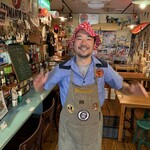ズートンズ 久茂地店 - オーナーマスター　いい人って顔に出てる