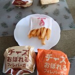 ケンタッキーフライドチキン - 料理写真:チーズにおぼれるフィレバーガー×4とポテトL