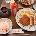 百年亭 - 盛り合わせ定食（梅ごはん）