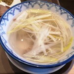 利久食堂 - 牛テールスープ