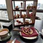 ザ タヴァン グリル＆ラウンジ - 