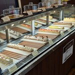 パティスリー＆ブーランジェリー ラ・パルム・ドール - ショーケース①