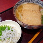 Wadainingu Shirokujichuu - 日替わりランチ（￥699税込み）シラスミニ丼ときつねうどん
