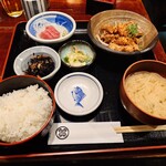 宗平 - 日替わり定食 900円（まぐろ竜田揚げユーリンチーソース）