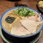 博多とんこつ 天神旗 - 料理写真: