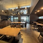 エミリー・フローゲ - 店内の様子