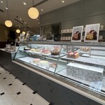 RITUEL CAFÉ - ショーケースの中のケーキたち