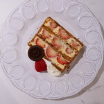 RITUEL CAFÉ GREEN SPRINGS 立川店 - 苺のミルフィーユ（1780円）