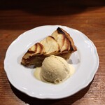 Hachihare - グラニースミスのアップルパイ　～自家製アイス添え～