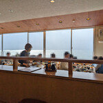 まるは食堂旅館 - 店内　今日は景色がイマイチ