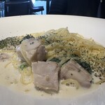 Bistro oceanrich - 鶏もも肉とほうれん草のマスタードクリーム
