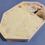 駅弁屋 - 料理写真:鯛めし