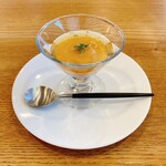 フランス食堂 オグチ - 赤カブのムース・コンソメのジュレ