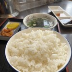 高木屋焼肉店 - これで普通盛り〜！(◎_◎;)