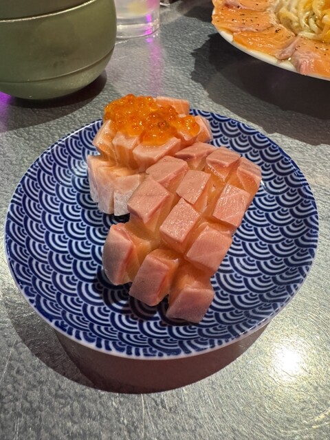 サーモンLabo （サーモンラボ） - 大阪梅田（阪急）/海鮮 | 食べログ