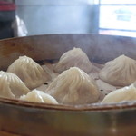 Jinan Xianshangbao - 小籠包（８個）　　　　　　　　　　　　￥１６０（￥６４０）
            