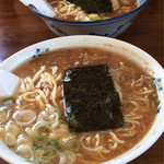 醤油専科 仙人掌 - 手前大盛り