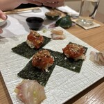 築地すしOmakase - 鯛とマグロいぶりがっこ