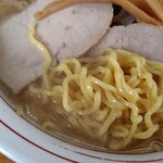 かつ平 - めん助の西山麺