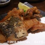 味道楽 - マグロの皮の唐揚げ