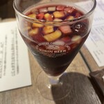 炭焼きワイン食堂 オルサリーノ - 自家製サングリア赤