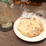 スバカマナデリ - 料理写真:ベーコンポテトチーズナン