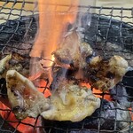 ふれあいの里 梅北本店 - 炭火焼き　脂が香る
