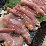 ふれあいの里 - 旨味がギュッと詰まってる　モモ刺し