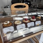 TALUTO DOT COFFEE - タルトたち