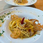 AWkitchen TOKYO - 茨城県宮本三兄弟の『蓮根』とアンチョビ、カラスミのペペロンチーノ　～スパゲッティーニ～