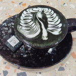 LATTE ART MANIA GINZA - ブラック 宇治抹茶ラテ（HOT）