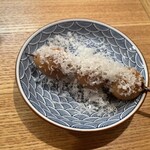 とりアロマ - 半熟ウズラの卵にチーズ載せ◯