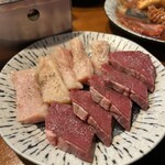 焼肉酒場わっぜ - ミノ 890円、ハツ 600円