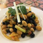 インド料理 パリワル - 2種類の豆で食感に変化を持たせたバトマスサデコ(¥480)