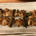 鳥貴族　湊川公園店 - もも貴族焼きタレ。