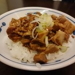 やまがた辛味噌らーめん 絆 - チャーシュー丼(260円)