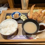 食堂でべこ。 - 