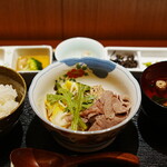 茶彩 絲 - 和牛すき焼き御膳 (￥1,200)