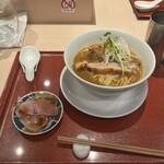 麦と麺助 - 