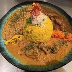 スパイシーカリーハウス 銀座半月 - 